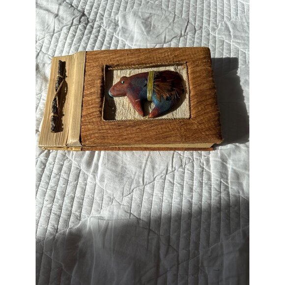 Handcrafted Wooden Photo Album With Bear Design 9"x6" - Picture 1 of 6